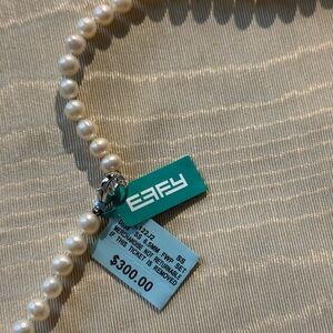 Effy White Pearl Necklace NWT